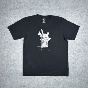 Uniqlo T Shirt Mens Medium Black Daniel Arsham Pikachu Pokemon Graphic Tee